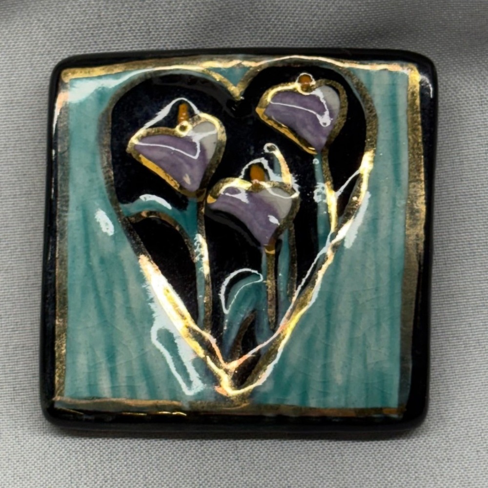 KP Design Brooch Unisex OS Teal Good Ceramic Heart Calla Lily Pin Vintage 90s